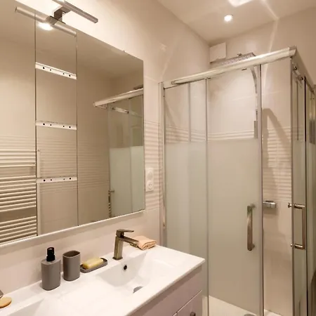 L'hibiscus Rouge Apartman